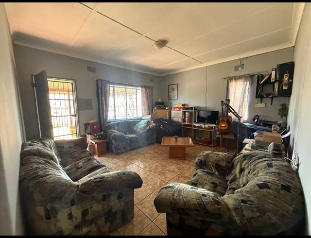 3 BEDROOM HOUSE FOR SALE IN VANDERBIJLPARK CE 1
